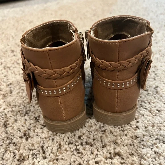 Toddler Girl Brown Ankle Boots - Picture 8 of 10
